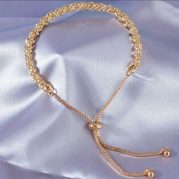 14K Gold Plated Knotted Chain Bracelet - Picture 6 of 7